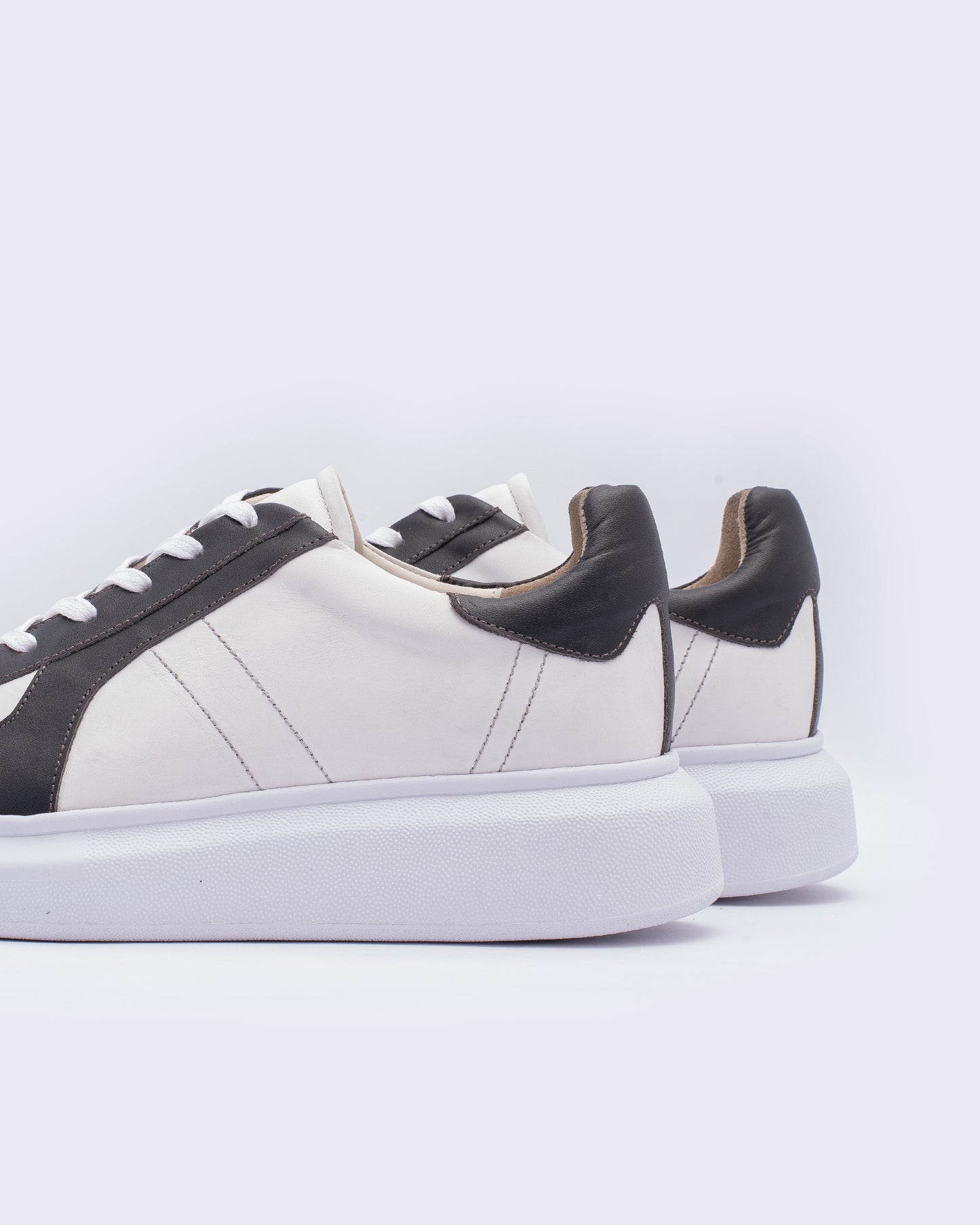 Zeno Kaki