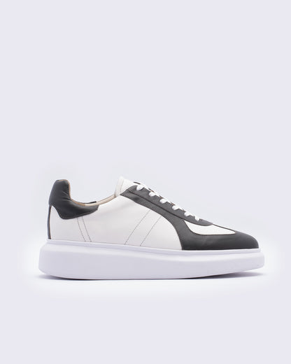 Zeno Kaki